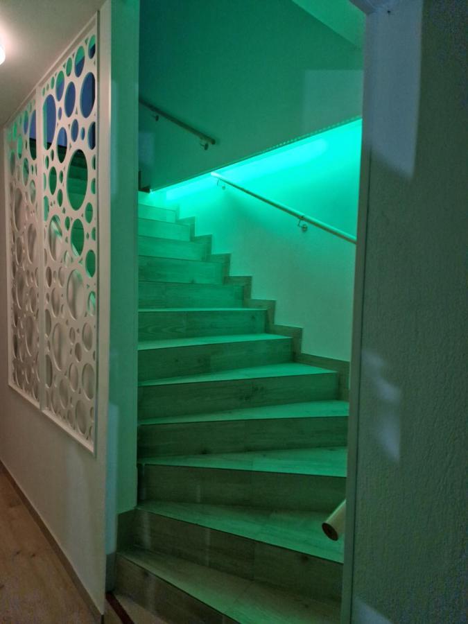 Yuka Hotel Vama Veche Buitenkant foto