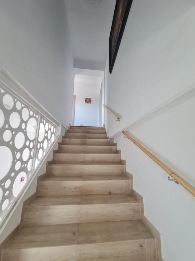 Yuka Hotel Vama Veche Buitenkant foto