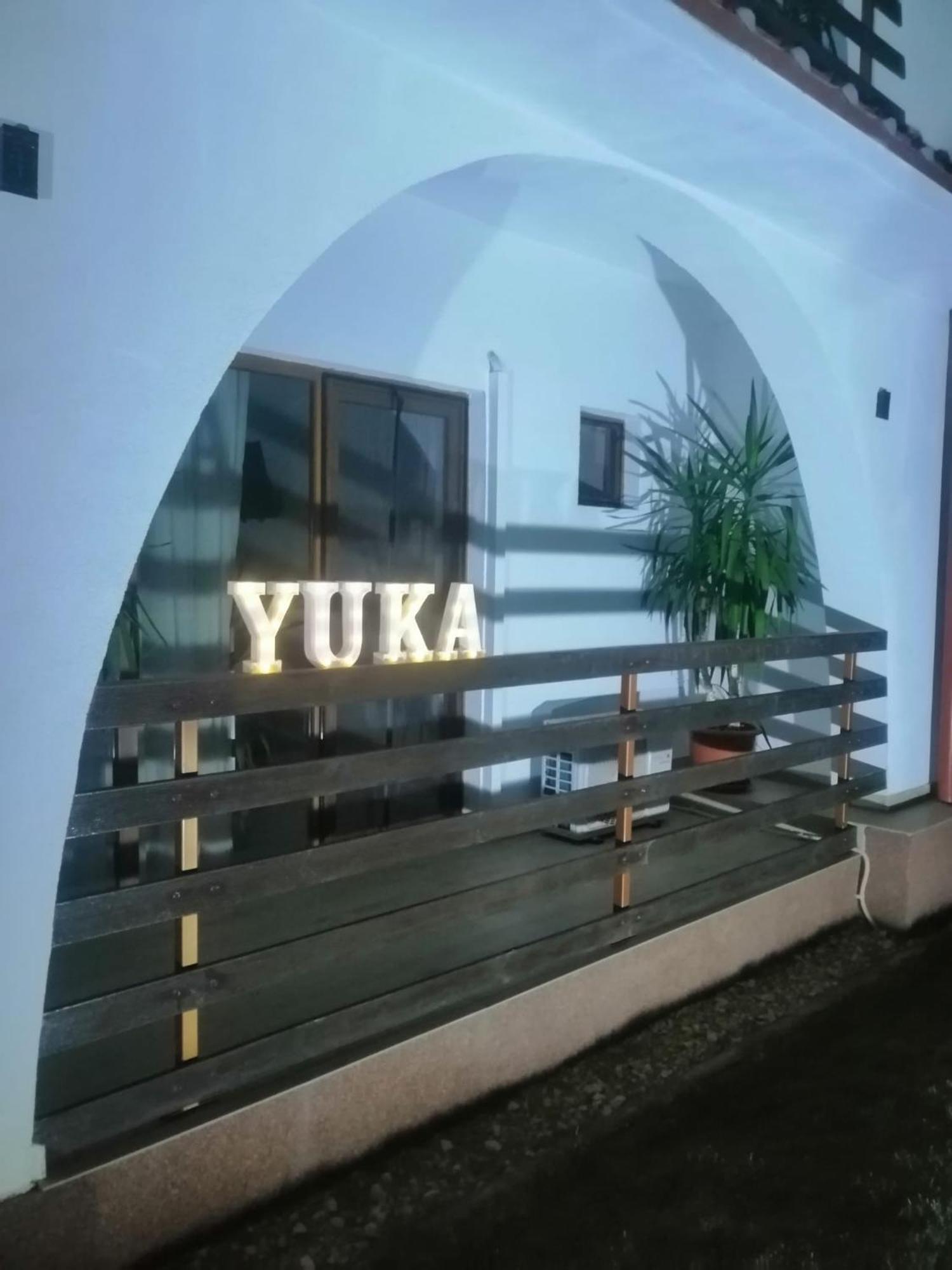 Yuka Hotel Vama Veche Buitenkant foto