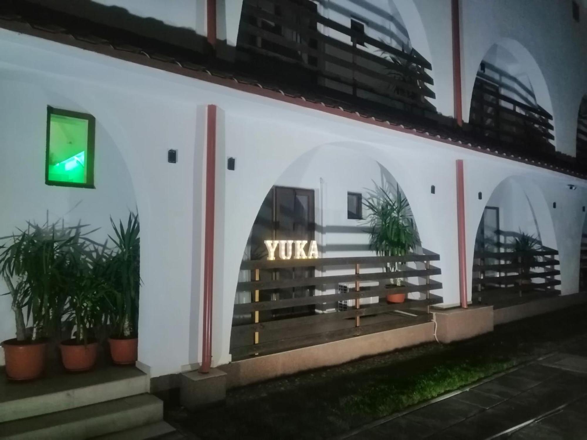 Yuka Hotel Vama Veche Buitenkant foto